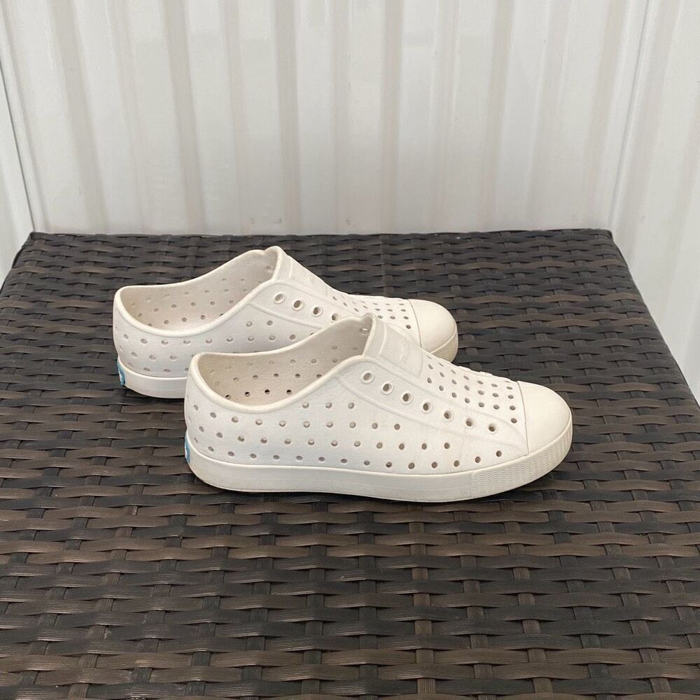 Native Jeffersons shoes junior size 3